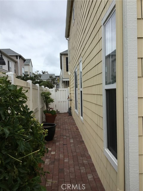 1800 Pacific Coast, Redondo Beach, California 90277, 3 Bedrooms Bedrooms, ,1 BathroomBathrooms,Residential,Sold,Pacific Coast,SB21108821