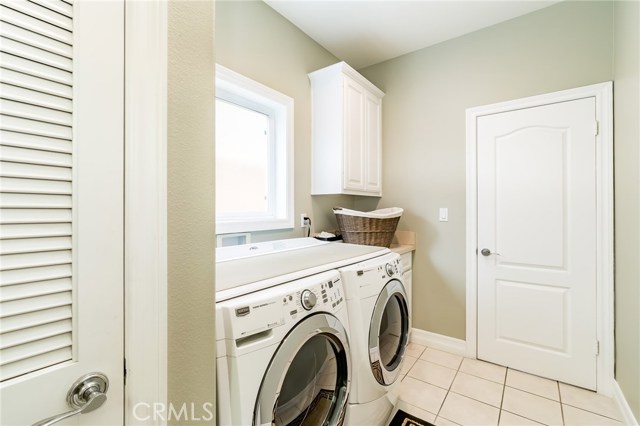 221 Lucia Avenue, Redondo Beach, California 90277, 3 Bedrooms Bedrooms, ,2 BathroomsBathrooms,Residential,Sold,Lucia,PV18060127