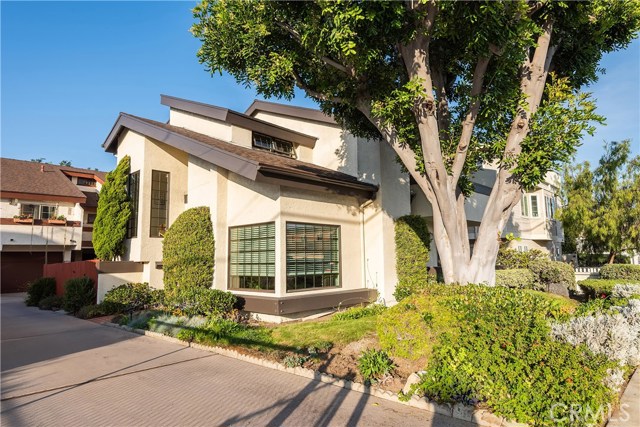 2317 Carnegie Lane, Redondo Beach, California 90278, 3 Bedrooms Bedrooms, ,2 BathroomsBathrooms,Residential,Sold,Carnegie,SB18263301