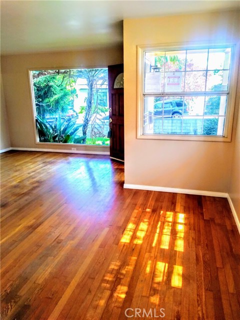 3601 Laurel Avenue, Manhattan Beach, California 90266, 3 Bedrooms Bedrooms, ,1 BathroomBathrooms,Residential,Sold,Laurel,SB20119865