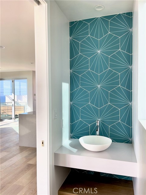 208 Moonstone Street, Manhattan Beach, California 90266, 3 Bedrooms Bedrooms, ,3 BathroomsBathrooms,Residential,Sold,Moonstone,SB20215113