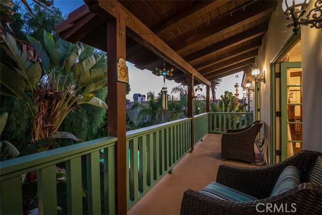 1756 10th Street, Manhattan Beach, California 90266, 5 Bedrooms Bedrooms, ,6 BathroomsBathrooms,Residential,Sold,10th,SB20042896