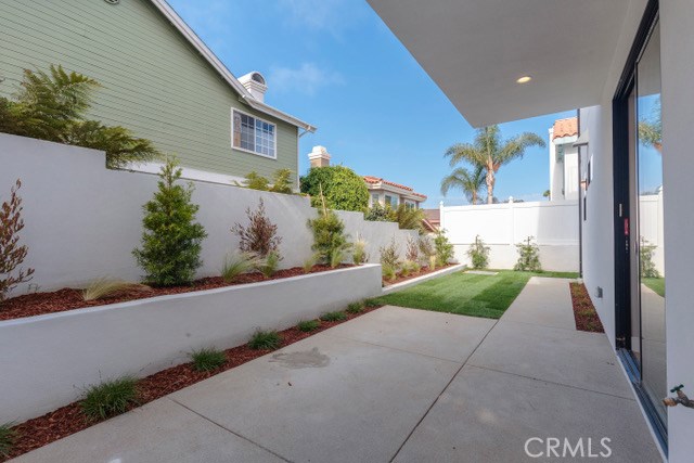 2207 Harriman Lane, Redondo Beach, California 90278, 3 Bedrooms Bedrooms, ,3 BathroomsBathrooms,Residential,Sold,Harriman,PV17195559