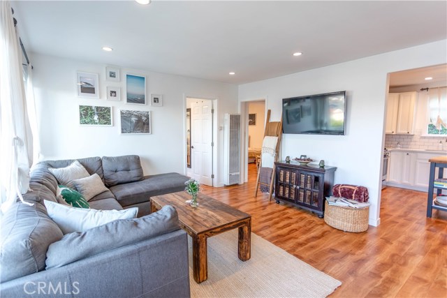 2022 Rockefeller Lane, Redondo Beach, California 90278, 2 Bedrooms Bedrooms, ,1 BathroomBathrooms,Residential,Sold,Rockefeller,SB20182136