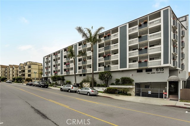 615 Esplanade, Redondo Beach, California 90277, 1 Bedroom Bedrooms, ,1 BathroomBathrooms,Residential,Sold,Esplanade,SB19123307