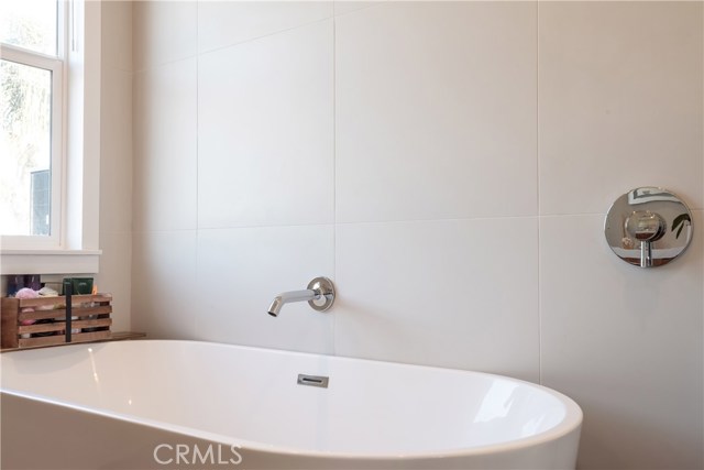 2314 Robinson Street, Redondo Beach, California 90278, 4 Bedrooms Bedrooms, ,3 BathroomsBathrooms,Residential,Sold,Robinson,SB20254263