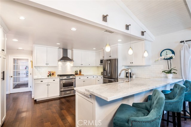 528 Marine Avenue, Manhattan Beach, California 90266, 3 Bedrooms Bedrooms, ,2 BathroomsBathrooms,Residential,Sold,Marine,SB19035532