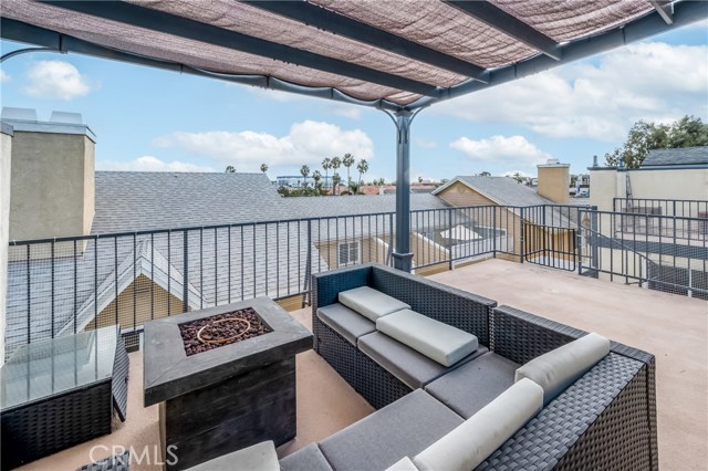 2705 Mathews Avenue, Redondo Beach, California 90278, 3 Bedrooms Bedrooms, ,3 BathroomsBathrooms,Residential,Sold,Mathews,OC21017528