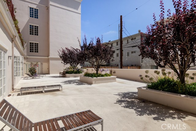Detail Gallery Image 31 of 40 For 1040 4th St #112,  Santa Monica,  CA 90403 - 1 Beds | 1 Baths