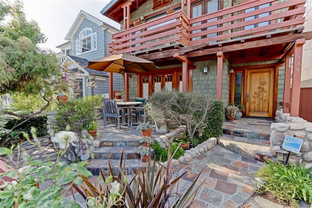 539 4th Street, Manhattan Beach, California 90266, 4 Bedrooms Bedrooms, ,3 BathroomsBathrooms,Residential,Sold,4th,SB21030047