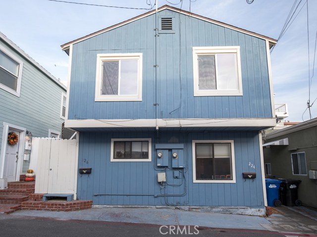 224 Bayview, Hermosa Beach, California 90254, 3 Bedrooms Bedrooms, ,1 BathroomBathrooms,Residential,Sold,Bayview,SB17267078