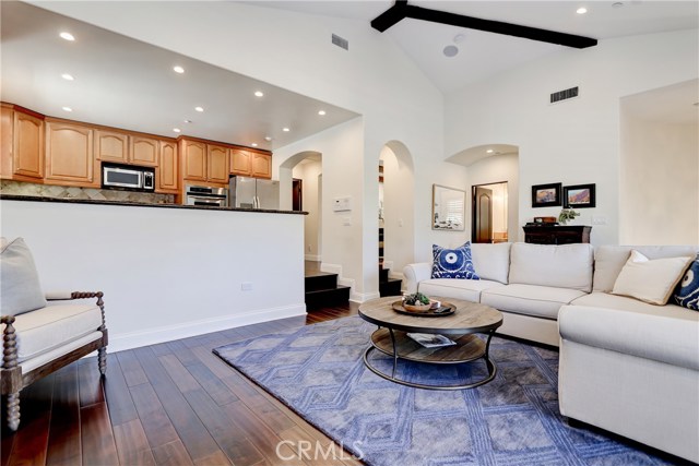 202 Irena Avenue, Redondo Beach, California 90277, 3 Bedrooms Bedrooms, ,2 BathroomsBathrooms,Residential,Sold,Irena,SB19090695