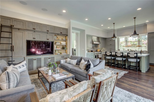 2301 Laurel Avenue, Manhattan Beach, California 90266, 5 Bedrooms Bedrooms, ,4 BathroomsBathrooms,Residential,Sold,Laurel,SB20111754