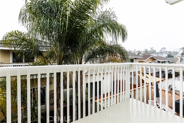 1640 Haynes Lane, Redondo Beach, California 90278, 3 Bedrooms Bedrooms, ,1 BathroomBathrooms,Residential,Sold,Haynes,SB19045432