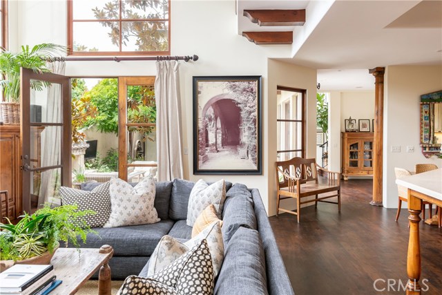 720 33rd Street, Manhattan Beach, California 90266, 5 Bedrooms Bedrooms, ,3 BathroomsBathrooms,Residential,Sold,33rd,SB19184166