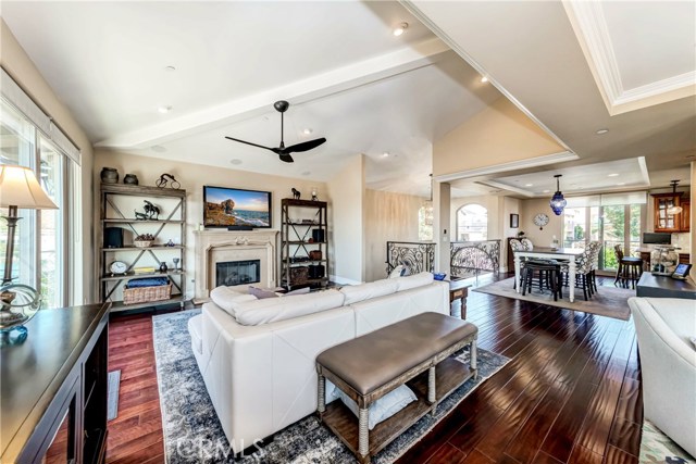 603 Juanita Avenue, Redondo Beach, California 90277, 4 Bedrooms Bedrooms, ,1 BathroomBathrooms,Residential,Sold,Juanita,SB20232273