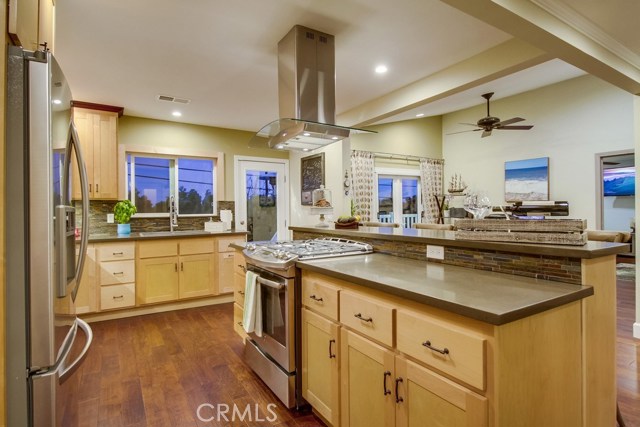 29022 Highmore Avenue, Rancho Palos Verdes, California 90275, 3 Bedrooms Bedrooms, ,Residential,Sold,Highmore,SB17087802