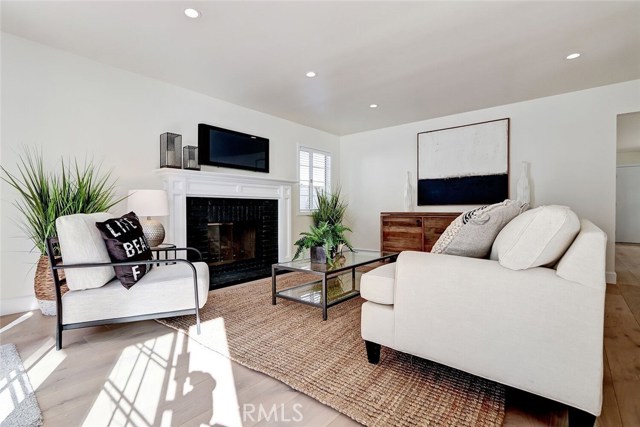2101 Mackay Lane, Redondo Beach, California 90278, 4 Bedrooms Bedrooms, ,2 BathroomsBathrooms,Residential,Sold,Mackay,SB19016917