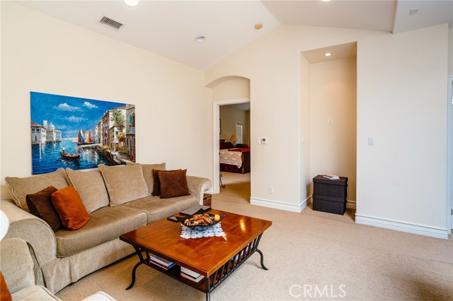 1917 Perry Avenue, Redondo Beach, California 90278, 4 Bedrooms Bedrooms, ,2 BathroomsBathrooms,Residential,Sold,Perry,SB17143965