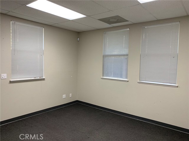 East, ,Commercial Rent,For Sale,East,100,SN20225826