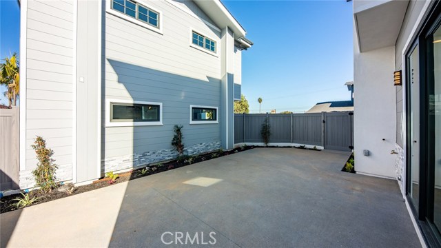 1917 Farrell Avenue, Redondo Beach, California 90278, 4 Bedrooms Bedrooms, ,3 BathroomsBathrooms,Residential,Sold,Farrell,PV20259109
