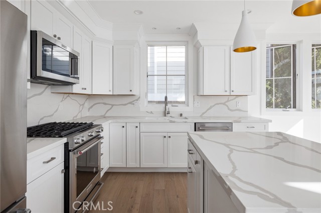 2114 Carnegie Lane, Redondo Beach, California 90278, 5 Bedrooms Bedrooms, ,5 BathroomsBathrooms,Residential,Sold,Carnegie,SB21029728