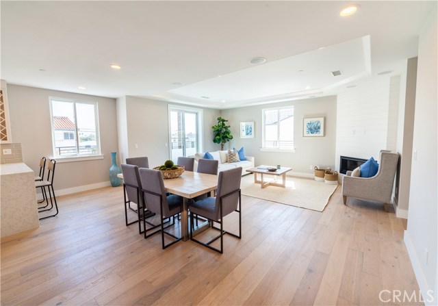 2609 Mathews Avenue, Redondo Beach, California 90278, 4 Bedrooms Bedrooms, ,2 BathroomsBathrooms,Residential,Sold,Mathews,SB19093714