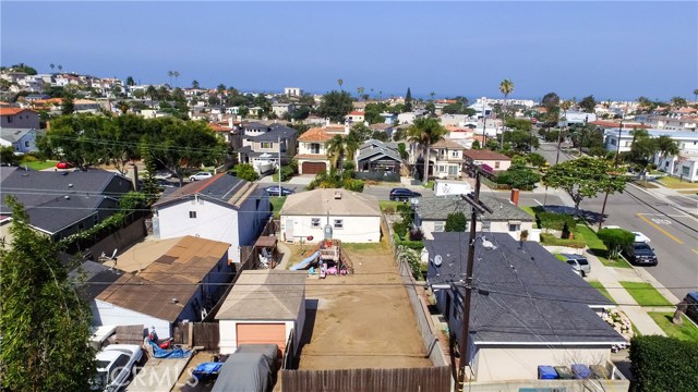 402 Juanita Avenue, Redondo Beach, California 90277, 2 Bedrooms Bedrooms, ,1 BathroomBathrooms,Residential,Sold,Juanita,PW17165375