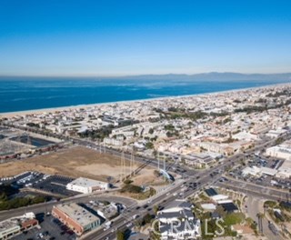 824 Lucia Avenue, Redondo Beach, California 90277, 4 Bedrooms Bedrooms, ,2 BathroomsBathrooms,Residential,Sold,Lucia,SB17243424