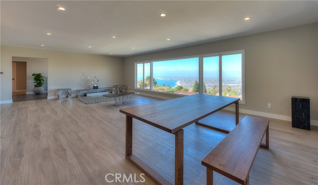 921 Via Del Monte, Palos Verdes Estates, California 90274, 4 Bedrooms Bedrooms, ,4 BathroomsBathrooms,Residential,Sold,Via Del Monte,CV21018199