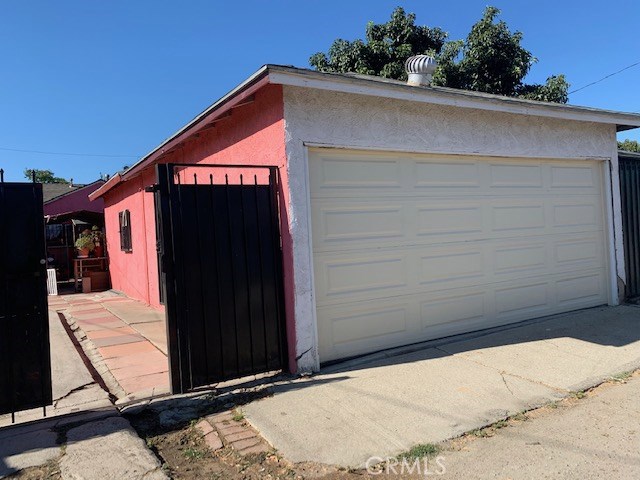 3 Bed Home for Sale in Compton, California