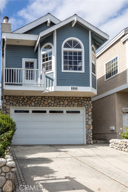 1809 Goodman Avenue, Redondo Beach, California 90278, 3 Bedrooms Bedrooms, ,2 BathroomsBathrooms,Residential,Sold,Goodman,SB18244991