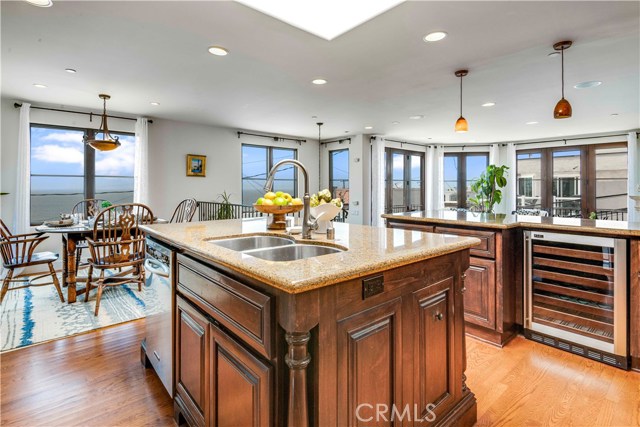 200 Shell Street, Manhattan Beach, California 90266, 3 Bedrooms Bedrooms, ,3 BathroomsBathrooms,Residential,Sold,Shell,SB20140348