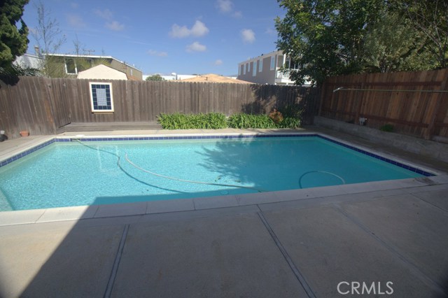 714 Dianthus Street, Manhattan Beach, California 90266, 3 Bedrooms Bedrooms, ,2 BathroomsBathrooms,Residential,Sold,Dianthus,SB17065930