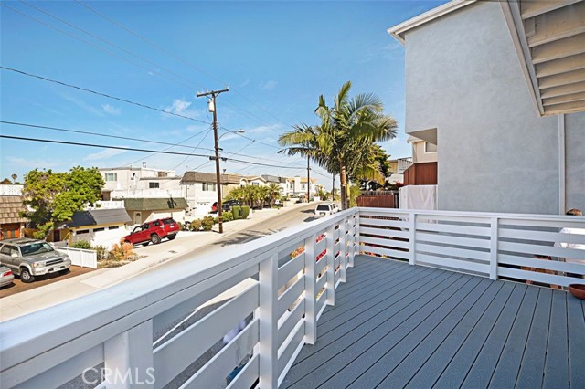 1703 Dixon Street, Redondo Beach, California 90278, 3 Bedrooms Bedrooms, ,1 BathroomBathrooms,Residential,Sold,Dixon,PV21113221