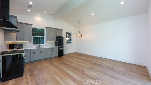 1018 Avenue A, Redondo Beach, California 90277, 6 Bedrooms Bedrooms, ,6 BathroomsBathrooms,Residential,Sold,Avenue A,PV20118056