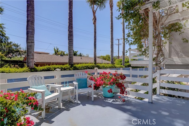 2003 Mathews Avenue, Redondo Beach, California 90278, 3 Bedrooms Bedrooms, ,2 BathroomsBathrooms,Residential,Sold,Mathews,SB20131644