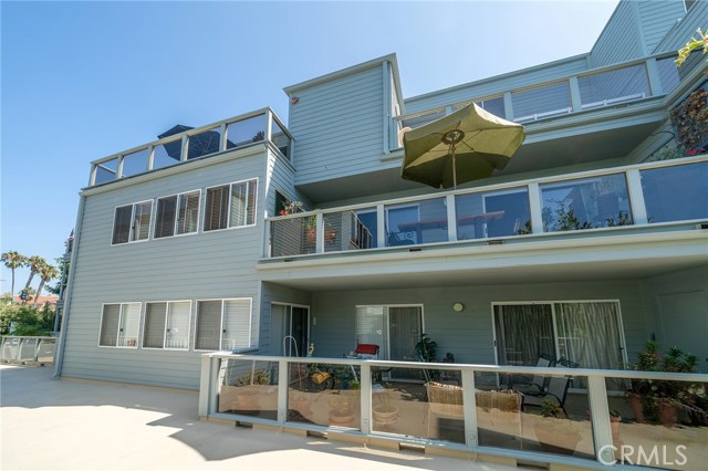 210 The Village, Redondo Beach, California 90277, 2 Bedrooms Bedrooms, ,2 BathroomsBathrooms,Residential,Sold,The Village,SB19226397