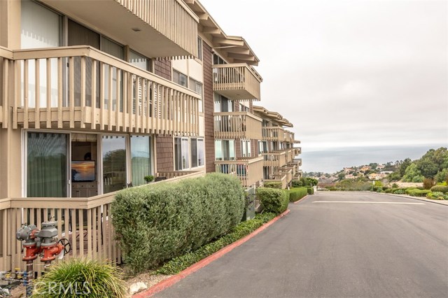 6542 Ocean Crest Drive, Rancho Palos Verdes, California 90275, 2 Bedrooms Bedrooms, ,1 BathroomBathrooms,Residential,Sold,Ocean Crest,PV18217586