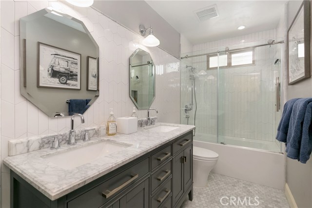 Hallway bath