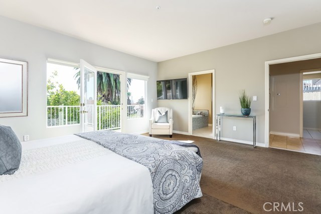 707 Juanita Avenue, Redondo Beach, California 90277, 4 Bedrooms Bedrooms, ,4 BathroomsBathrooms,Residential,Sold,Juanita,SB18032278