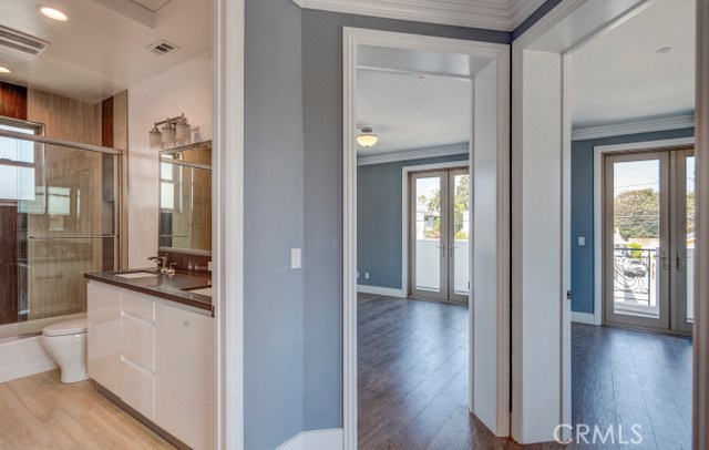 1912 Huntington Lane, Redondo Beach, California 90278, 4 Bedrooms Bedrooms, ,3 BathroomsBathrooms,Residential,Sold,Huntington,PV18100273
