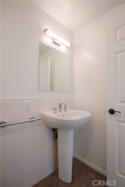 2620 Palm Avenue, Manhattan Beach, California 90266, 5 Bedrooms Bedrooms, ,1 BathroomBathrooms,Residential,Sold,Palm,SB21011600