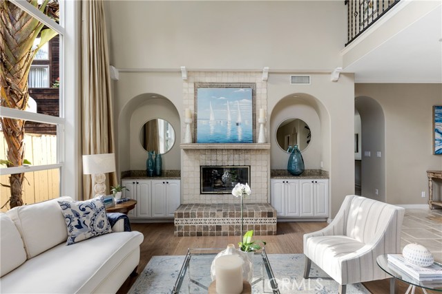 717 29th Street, Manhattan Beach, California 90266, 5 Bedrooms Bedrooms, ,4 BathroomsBathrooms,Residential,Sold,29th,SB21147466