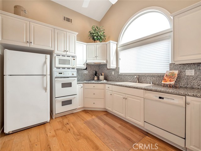 116 Juanita Avenue, Redondo Beach, California 90277, 3 Bedrooms Bedrooms, ,2 BathroomsBathrooms,Residential,Sold,Juanita,RS20193868