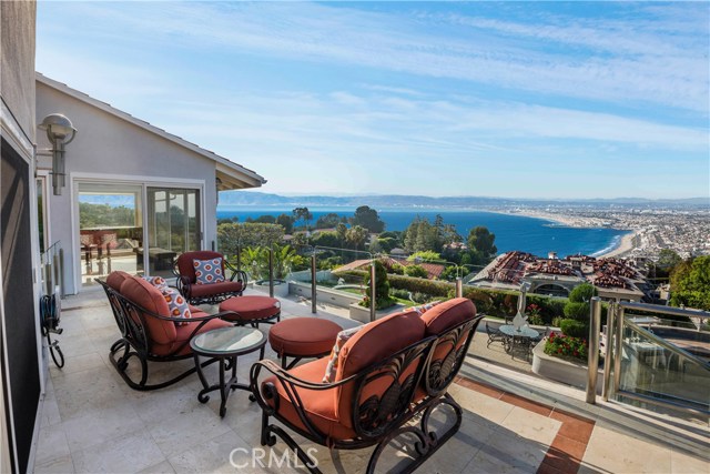 932 Via Del Monte, Palos Verdes Estates, California 90274, 4 Bedrooms Bedrooms, ,4 BathroomsBathrooms,Residential,Sold,Via Del Monte,PV17128624