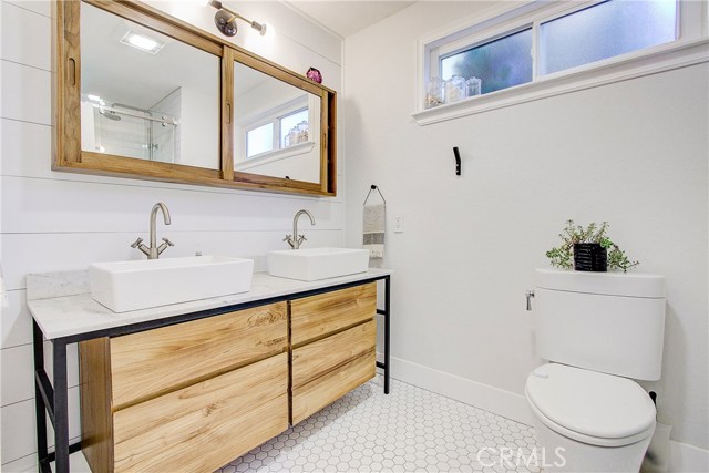 1525 Goodman Avenue, Redondo Beach, California 90278, 3 Bedrooms Bedrooms, ,2 BathroomsBathrooms,Residential,Sold,Goodman,SB19240967