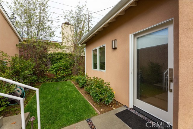 2703 Spreckels Lane, Redondo Beach, California 90278, 4 Bedrooms Bedrooms, ,3 BathroomsBathrooms,Residential,Sold,Spreckels,PW20057811