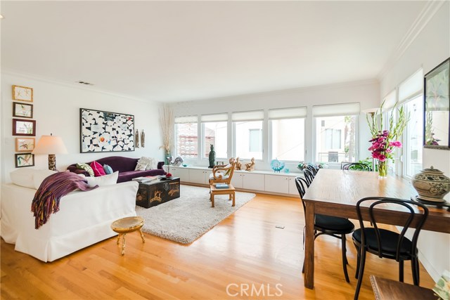 126 8th Street, Hermosa Beach, California 90254, 2 Bedrooms Bedrooms, ,2 BathroomsBathrooms,Residential,Sold,8th,SB18121226