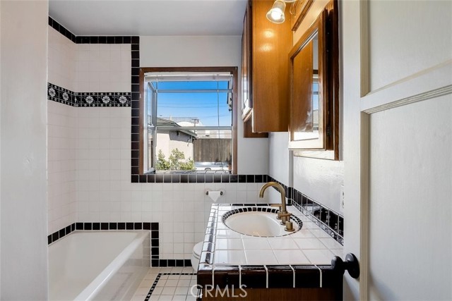 1908 Condon Avenue, Redondo Beach, California 90278, 2 Bedrooms Bedrooms, ,2 BathroomsBathrooms,Residential,Sold,Condon,PW21060307